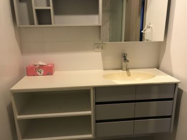 ** sale/rent! ** For sale 9,570,000THB Transfer 50/50 and For rent 35,000THB/month at HQ Thonglor 1 Bedroom 1 Bathroom Fully furnished PROP000398