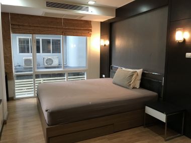 ** sale/rent! ** For sale 7,575,000THB Transfer50/50 and For rent 30,000THB/month at The Alcove 49 2 Bedroom 2 Bathroom Fully furnished PROP000417