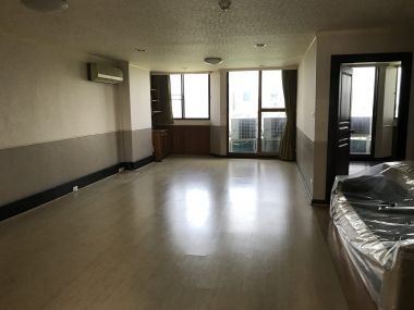 For Sale! at Supalai Place Sukhumvit 39 2 Bedroom 2 Bathroom 6,500,000 THB All inclusive Fully furnished PROP000418