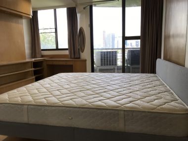 For Rent! at Supalai Place Sukhumvit 39 2 Bedroom 2 Bathroom 30,000 THB/Month  Fully furnished PROP000421