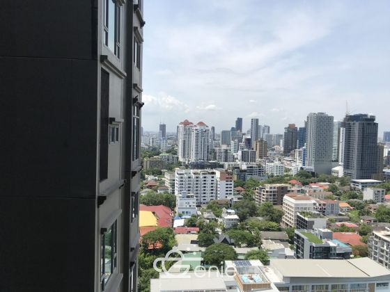 For rent at The Crest Sukhumvit 34 1 Bedroom 1 Bathroom 40,000THB/month Fully furnished PROP000424