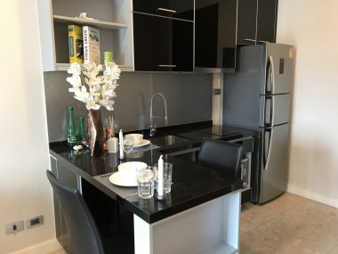 ** Hot Deal! ** For rent at The Crest Sukhumvit 34 1 Bedroom 1 Bathroom 22,000THB/month Fully furnished PROP000425