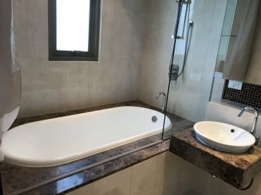 For rent at The Lakes 2 Bedroom 2 Bathroom 73,000THB/month Fully furnished PROP000442