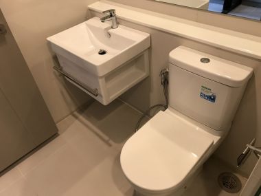 ปล่อยเช่า! LIFE Asoke - Rama 9 ในราคาเพียง 14,000บาท/เดือน Type Studio ขนาด 26ตรม. ใกล้ MRT พระราม9 เฟอร์นิเจอร์ครบพร้อมเข้าอยู่ PROP000450