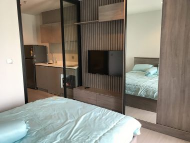 ปล่อยเช่า! LIFE Asoke - Rama 9 ในราคาเพียง 14,000บาท/เดือน Type Studio ขนาด 26ตรม. ใกล้ MRT พระราม9 เฟอร์นิเจอร์ครบพร้อมเข้าอยู่ PROP000450