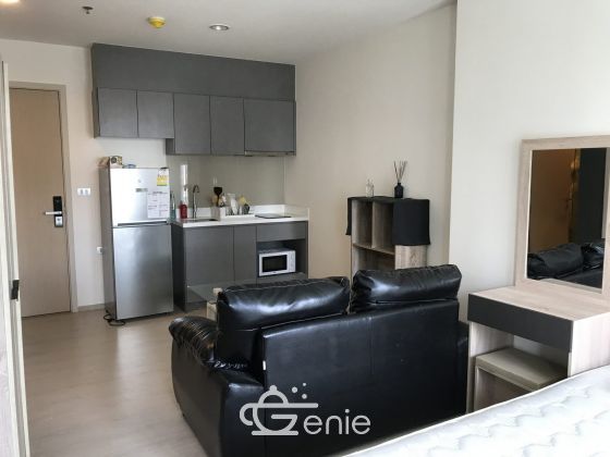 ** Hot Deal! ** For rent at Rhythm Asoke 2 Type Studio size 28Sq.m 18,000 THB/month Fully furnished PROP000453
