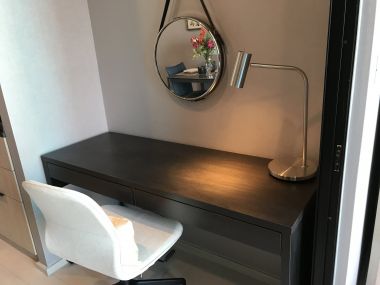 ** Hot Deal! ** For rent at Noble Ploenchit 1 Bathroom 1 Bedroom 31,000THB/month Fully furnished PROP000472