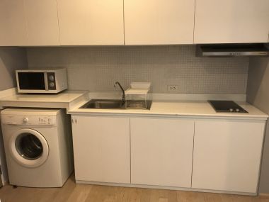 ** Hot Deal! ** For rent at Noble Remix 1 Bedroom 1 Bathroom 20,000THB/month Fully furnished PROP000476