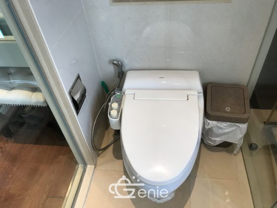 For rent at The Address Sukhumvit 28 65,000 THB/month 2 Bedroom 1 Bathroom Fully furnished