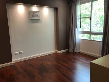 ** sale/rent! ** For sale 8,560,000THB and For rent 35,000THB/month at 49 Plus one 2 Bedroom 2 Bathroom Fully furnished (can negotiate) PROP000500