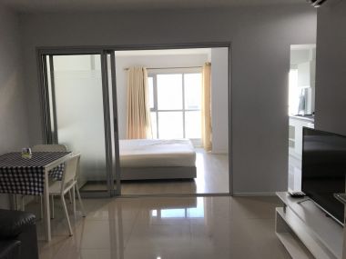 ราคาดี จนต้องรีบคว้า ให้เช่า! Aspire Rama9 1 ห้องนอน 39.5ตรม. ใกล้ MRTพระราม 9 เพียง 12,000บาท/เดือน  เฟอร์นิเจอร์ครบพร้อมเข้าอยู่