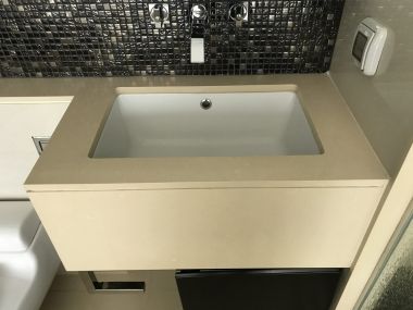 ปล่อยเช่า! The Address Sukhumvit 28 ในราคาเพียง 60,000บาท/เดือน 2 ห้องนอนขนาดใหญ่  67 ตรม. ใกล้ BTS พร้อมพงษ์ เฟอร์นิเจอร์ครบพร้อมเข้าอยู่