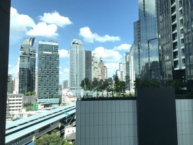 ให้เช่า! Noble Remix  1 ห้องนอน 43 ตรม. เพียง 25,000 บาท/เดือน เฟอร์นิเจอร์ครบพร้อมเข้าอยู่