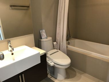 Noble Remix ให้เช่า ในราคาเพียง 45,000บาท/เดือน 1 ห้องนอน 1 ห้องน้ำ 53ตรม. ห้องใหญ่อยู่สบาย คอนโดเสย BTS ทองหล่อ เฟอร์นิเจอร์ครบพร้อมเข้าอยู่ (P-00682)