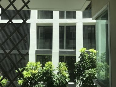 ขาย/เช่า The Clover Thonglor  ขาย 3,050,000 บาท เช่าเพียง 16,000บาท/เดือน 1 ห้องนอน1 ห้องน้ำ ขนาด 35 ตร.ม. ใกล้ BTS  ทองหล่อ