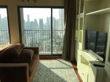 Noble Remix ให้เช่า ในราคาเพียง 25,000บาท/เดือน 1 ห้องนอน 1 ห้องน้ำ 45ตรม. ห้องใหญ่อยู่สบาย คอนโดเสย BTS ทองหล่อ เฟอร์นิเจอร์ครบพร้อมเข้าอยู่ (P-00684)