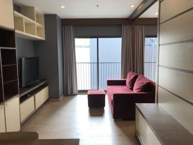 Noble Remix ให้เช่า ในราคาเพียง 24,000บาท/เดือน 1 ห้องนอน 1 ห้องน้ำ 42ตรม. ห้องใหญ่อยู่สบาย คอนโดเสย BTS ทองหล่อ เฟอร์นิเจอร์ครบพร้อมเข้าอยู่ (P-00685)