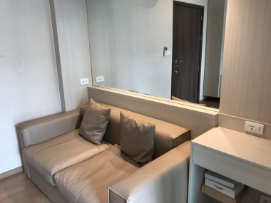 For sale at The Base Sukhumvit 77 1 Bedroom 1 Bathroom 2,833,000THB Transfer50/50 Fully furnished PROP000586