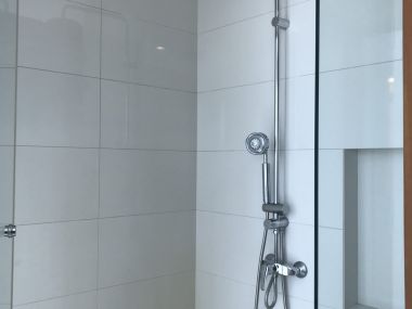 ให้เช่า! Bright Sukhumvit 24 ในราคาเพียง 75,000 บาท/เดือน 2 ห้องนอน 96ตรม. ชั้นสูง++ วิวสวย ใกล้ BTS พร้อมพงษ์ เฟอร์นิเจอร์ครบพร้อมเข้าอยู่ (P-00698)