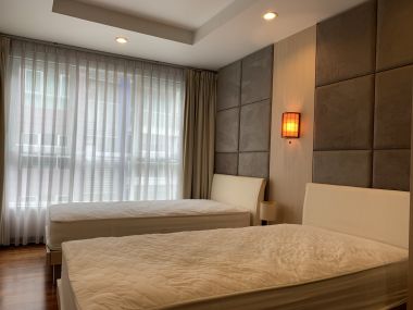 For rent at Avenue Sukhumvit 61 2 Bedroom 2 Bathroom 40,000THB/month Fully furnished (can negotiate)