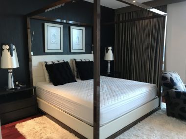 ให้เช่าคอนโดตกแต่งหรู 3 ห้องนอน 1 ห้องทำงาน ชั้นสูง แอทธินี เรสซิเดนซ์ ราคาพิเศษ