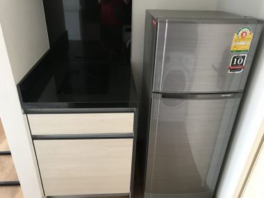 1 nice extra  bed room for rent at park 24