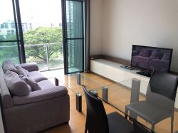 For Rent : Issara@42 Opened View Low Raise Condo 77.62 Sq.M. Fully Furnished Private Life in Town, Easy access to BTS and Gateway Ekkamai, close to Klyuaynamthai Hospital