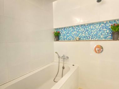 Condo for sale/rent, Residence 52, area 67 sq.m., type 2 bedrooms, 2 bathrooms, near BTS On Nut.
