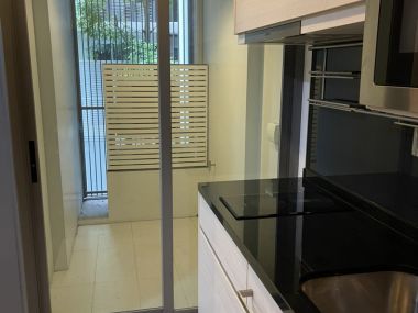 ขายขาดทุน ขาย The Room Sukhumvit 40 1 ห้องนอน ราคาถูก ใกล้ BTS เอกมัย ขนาด 43 ตร.ม. ชั้น 2 1ห้องนอน 1 ห้องนั่งเล่น ห้องครัวแยก ห้องไม่เคยปล่อยเช่า