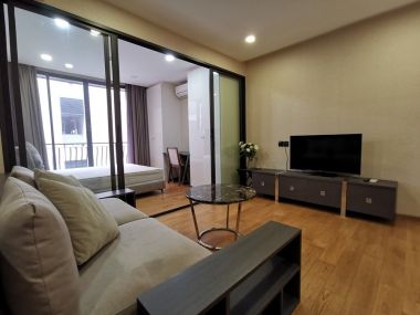 Condo for rent, Klass Langsuan, Soi Langsuan, near BTS Chidlom, Central Chidlom. Mater Dei College Fully Furnished Good price!