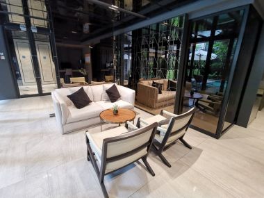Condo for rent, Klass Langsuan, Soi Langsuan, near BTS Chidlom, Central Chidlom. Mater Dei College Fully Furnished Good price!