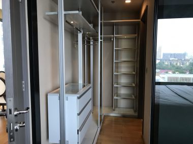 Keyne By Sansiri ให้เช่า! ในราคาเพียง 60,000บาท/เดือน 2 ห้องนอน 2 ห้องน้ำ 75ตรม. ชั้นสูง++ วิวสวย ใกล้ BTS ทองหล่อ เฟอร์นิเจอร์ครบพร้อมเข้าอยู่ (P-00723)