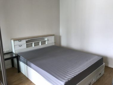 For rent at Siamese Surawong 1 Bedroom 1 Bathroom 20,000THB/month Fully furnished