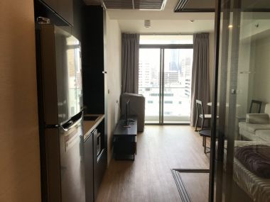 For rent at Siamese Surawong 1 Bedroom 1 Bathroom 20,000THB/month Fully furnished