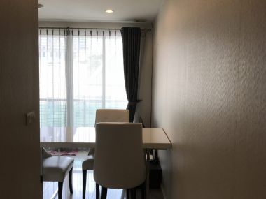 For rent at The Surawong 1 Bedroom 1 Bathroom 20,000THB/month Fully furnished