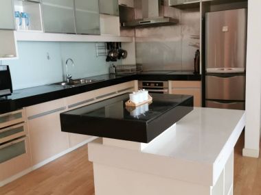 ปล่อยเช่า! Baan Sathorn Chaopraya (บ้าน สาทร เจ้าพระยา) เพียง 85,000บาท/เดือน 3 ห้องนอน 3 ห้องน้ำ 228ตรม. ใกล้ BTS กรุงธนบุรี เฟอร์นิเจอร์ครบพร้อมเข้าอยู่