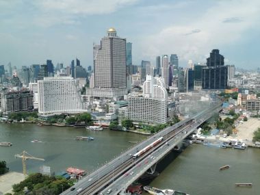 ปล่อยเช่า! Baan Sathorn Chaopraya (บ้าน สาทร เจ้าพระยา) เพียง 85,000บาท/เดือน 3 ห้องนอน 3 ห้องน้ำ 228ตรม. ใกล้ BTS กรุงธนบุรี เฟอร์นิเจอร์ครบพร้อมเข้าอยู่