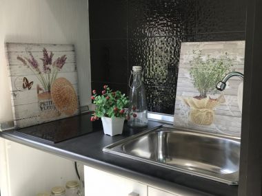 !!!Wholesale Condo @ University of the Thai Chamber of Commerce, 1 bedroom, 1 bathroom, size 21.5-28 sq m, price 2.29-3.1 million baht #Special promotion, book inside This September, free electrical appliances, air conditioner, refrigerator, electric stove, water heater, furniture, 5-foot bed, mattress, sofa, wardrobe, dressing table Don't wait, only a few units left.