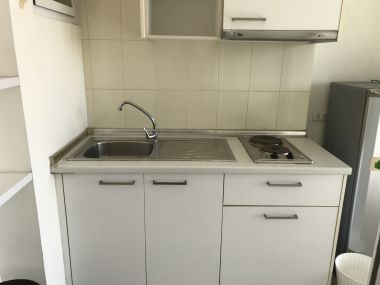 For rent at Life Ratchada 1 Bedroom 1 Bathroom 13,000THB/month Fully furnished