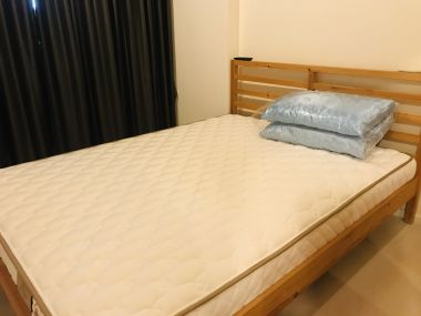 Miss Rannaphat Sirirojdachapat