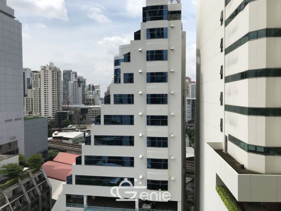 For Rent : Edge Sukhumvit 23, 1 bed corner room, 11th fl