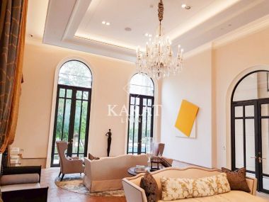 THE DIPLOMAT 39 for rent 1 bed 1 bath.54 sq.m fully furnished 50,000 THB  FL.15 K.Bee 064146-6445 (R5655)