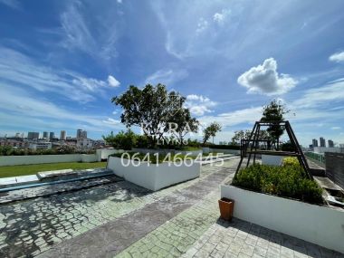 For sale The log 3 Hot price 1.25 MB (transfer fee 50/50) 28 sqm room Fl.8  City view no block view K.Bee 064-146-6445 (R5690)