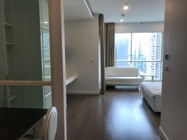 For rent at The Address Chidlom 1 Bedroom 1 Bathroom 25,000THB/month Fully furnished PROP000814