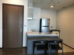 Rent, Wyne Sukhumvit 1 b, 11th floor Corner room, @16,000 baht/m