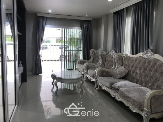 Townhome 3 floors The corner home area size 29.1sqm.