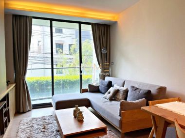 ดีลพิเศษ ** VIA 49 / 2 BED (FOR SALE ), เวีย 49 / 2 ห้องนอน (ขาย) T488