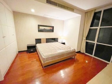 กองกาญจน์