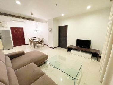 กองกาญจน์