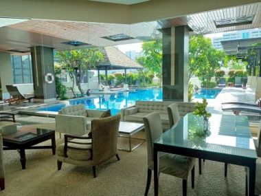 กองกาญจน์